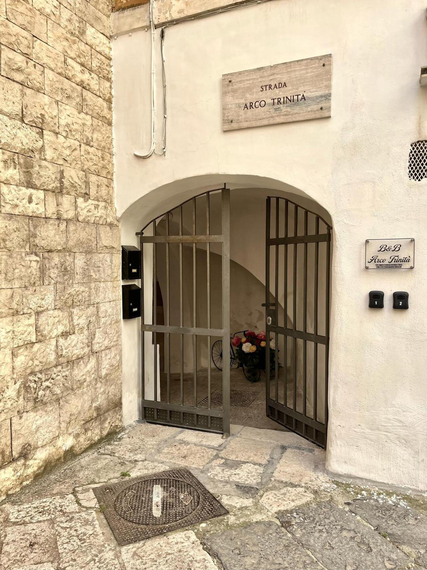 Arco Trinita